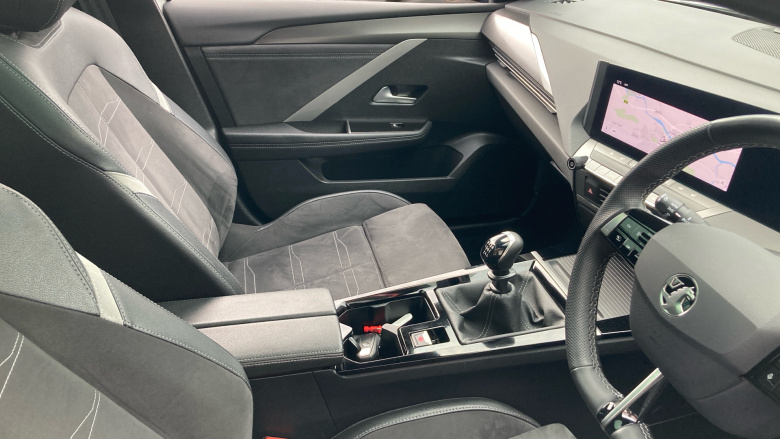 Vauxhall Astra 1.2 Turbo 130 Ultimate 5dr Petrol Hatchback